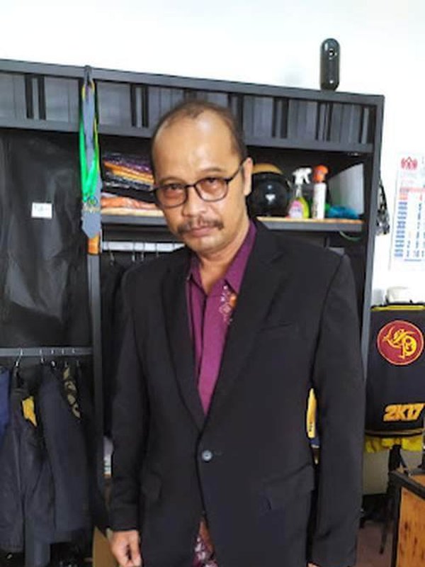 Fitting jas custom Menswear Fashion Jogja